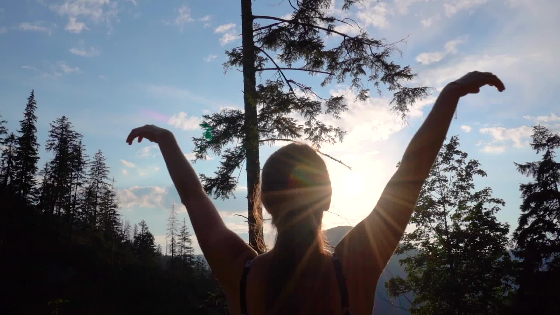 coverr-sunset-yoga-1572185971669